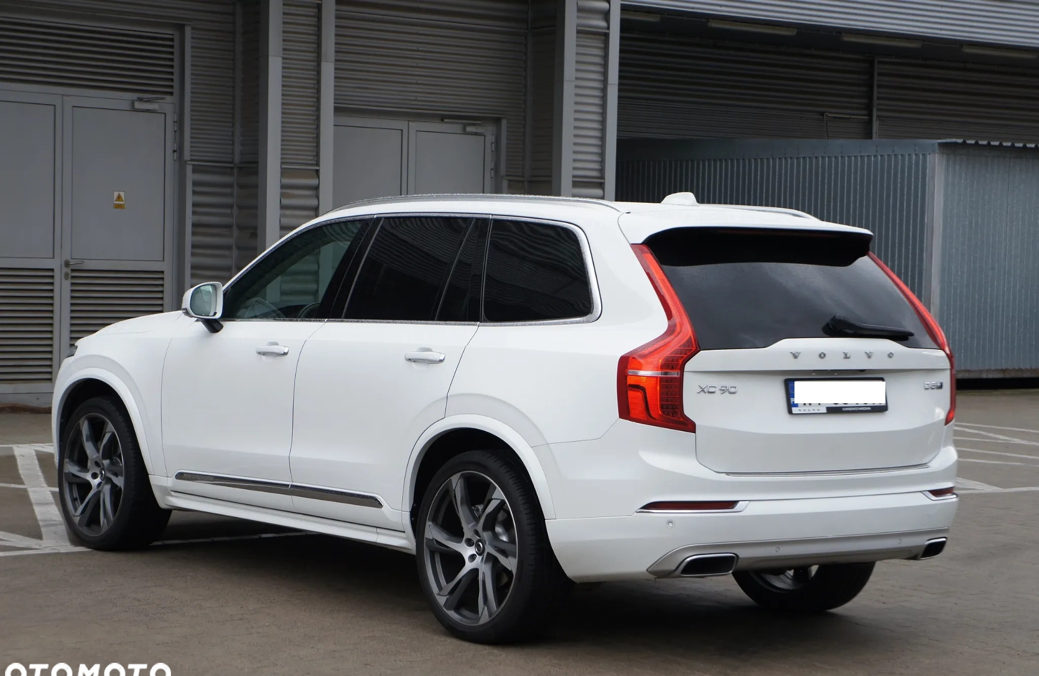 Volvo XC 90 cena 159900 przebieg: 180000, rok produkcji 2019 z Ząbki małe 379